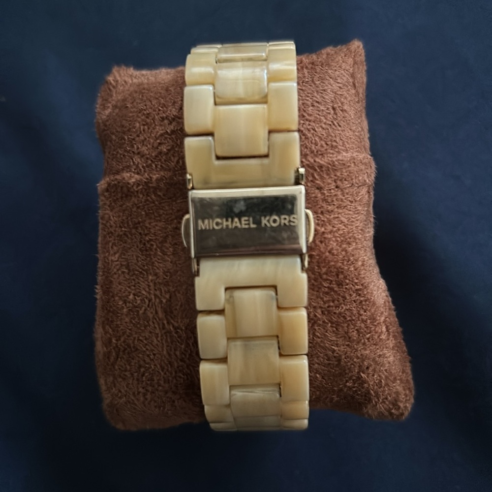 Michael Kors Watch - Picture 3 of 3